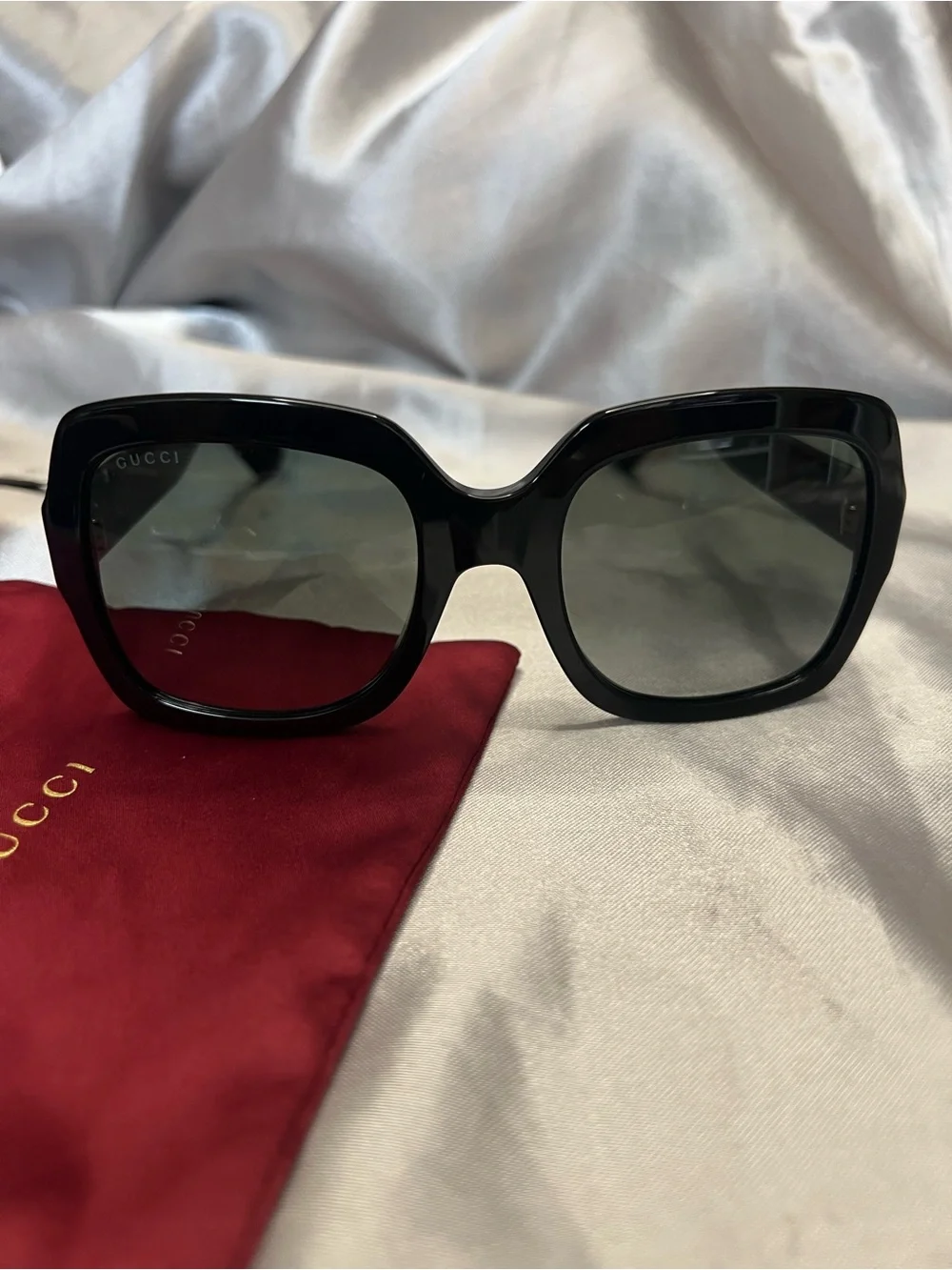 Gucci woman’s polarized sunglasses GG1337S